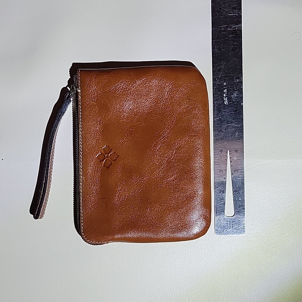 Patricia Nash Wristlet